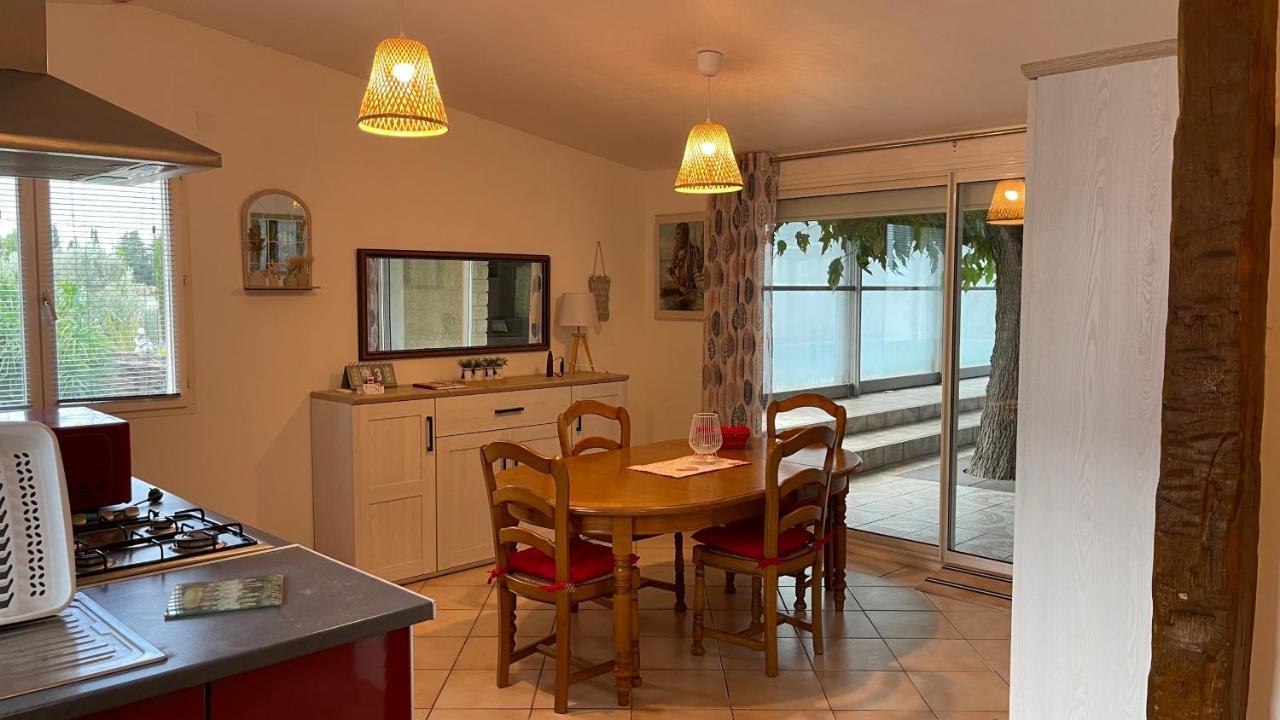Studio Les Petits Lutins Entraigues-sur-la-Sorgue Екстер'єр фото
